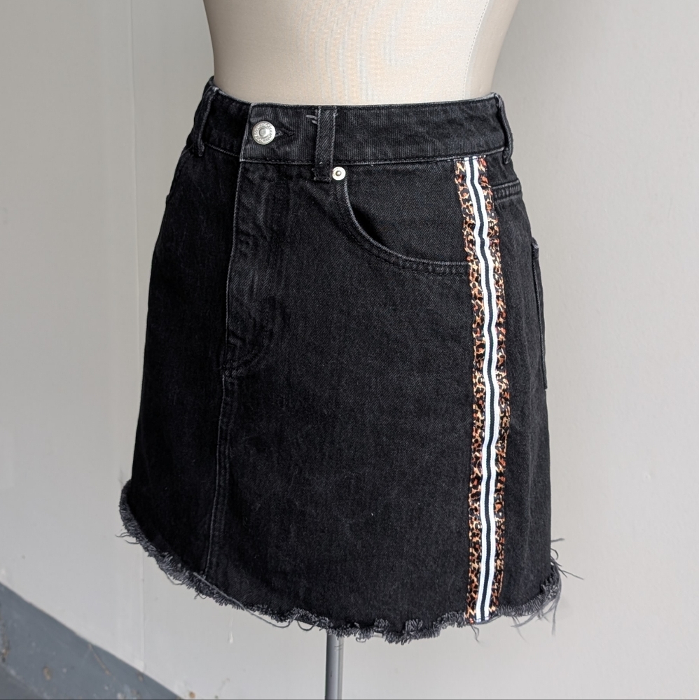 Topshop Black Denim Skirt with Frayed Distressed Hem And Leopard Print Stripe